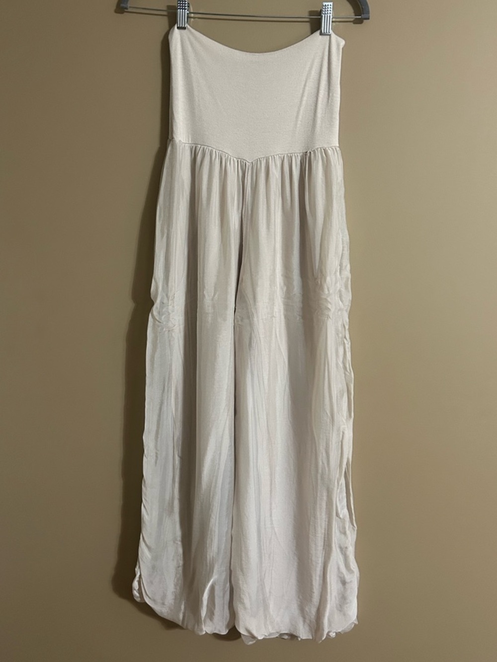 Women's Wide Leg Flowy Pants in Cream - Picture 2 of 4